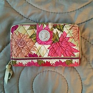 GUC VB Turnlock Wallet Hello Dahlia