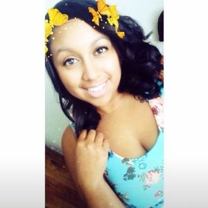 Meet your Posher, Lea