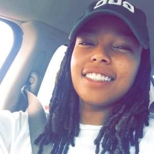 Meet your Posher, Renée