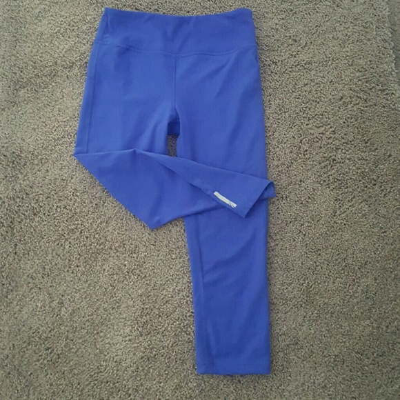 Marika yoga capri leggings