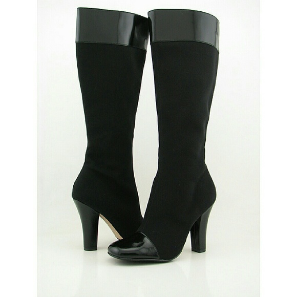 Tahari Boots
