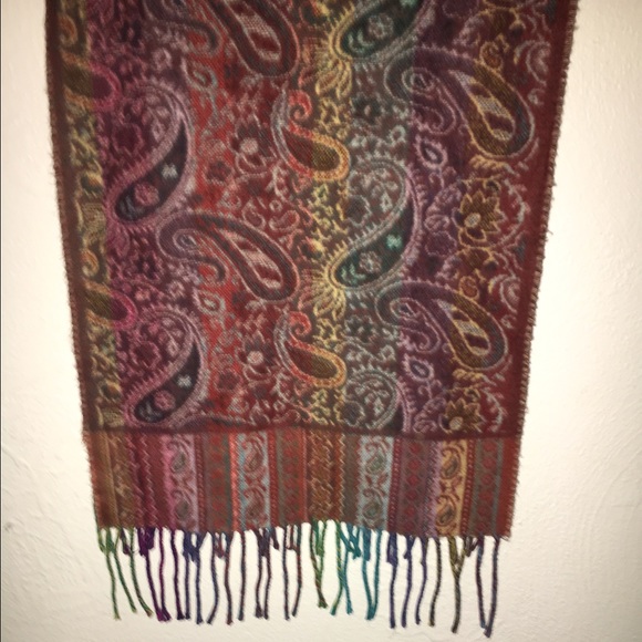 Scarf/Wrap - Picture 2 of 3