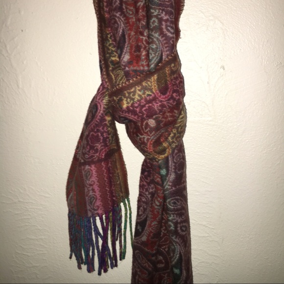 Scarf/Wrap - Picture 3 of 3