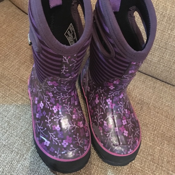 Bogs flower boots