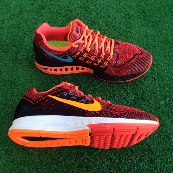 🌺HP🌺 Men's Nike Air Zoom structure 18 sneakers - Picture 3 of 4