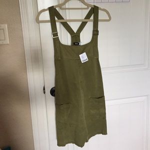 Army green loose overall romper