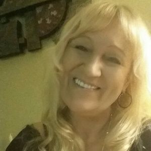 Meet your Posher, Angelika