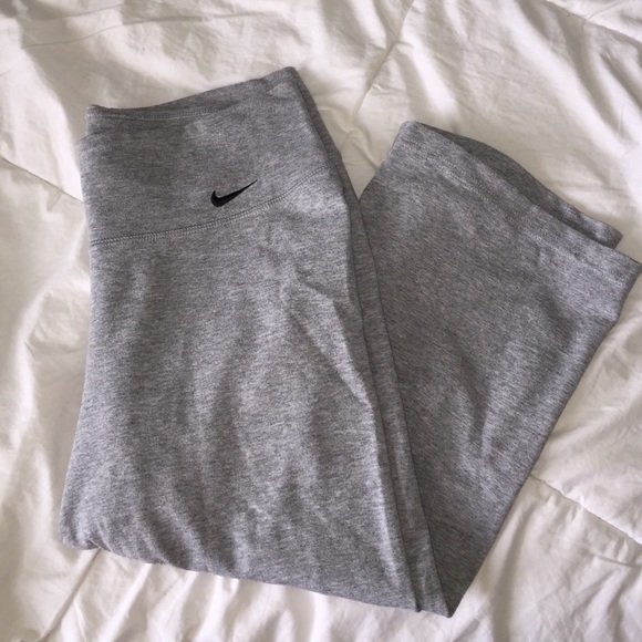 Nike Dri-Fit cropped pants