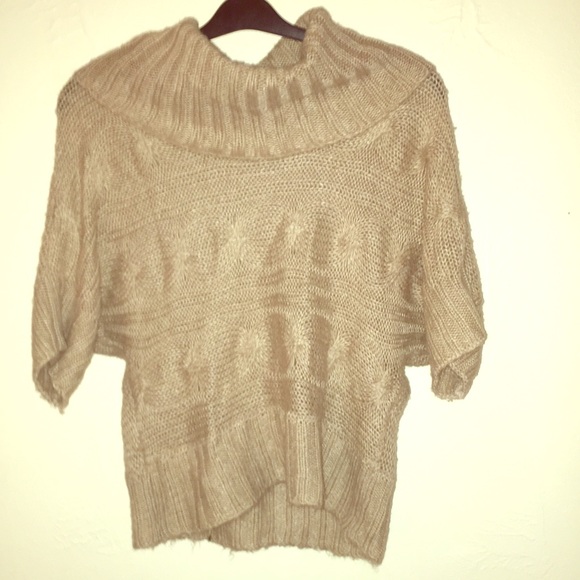 Short Sleeve Sweater