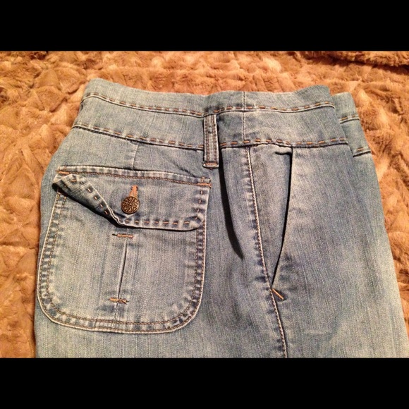 The Territory Ahead size 8. Back flap pockets - Picture 2 of 5