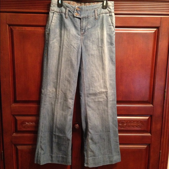 The Territory Ahead size 8. Back flap pockets - Picture 3 of 5