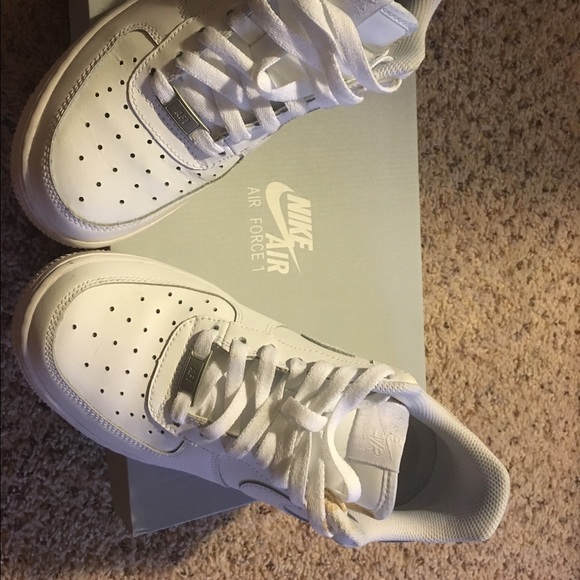 all white nike air force ones
