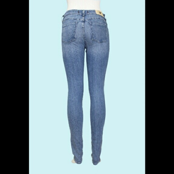 Women's Skinny Jeans - Picture 2 of 2