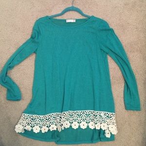 XS Altar'd State long sleeve.