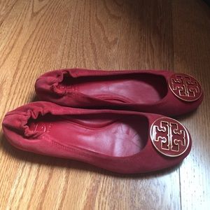 Red suede Tory Burch Reva Flats