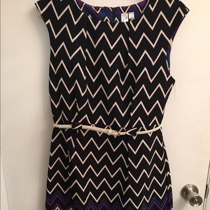 Black and white zigzag dress