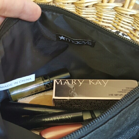 Mary Kay make up lot  (12pc) - Picture 3 of 3