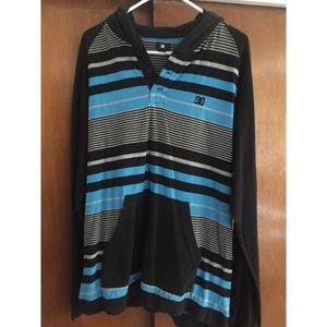 DC long sleeved shirt/sweater