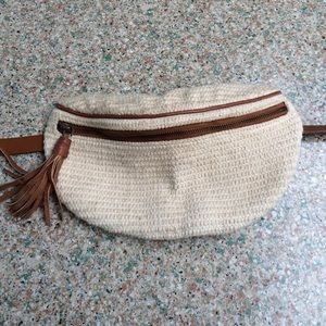 Ecote crochet fanny pack