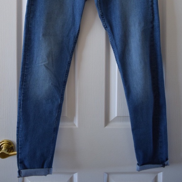 NWOT Light Blue Skinny Jeans - Picture 3 of 3