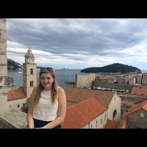 Meet your Posher, Tara