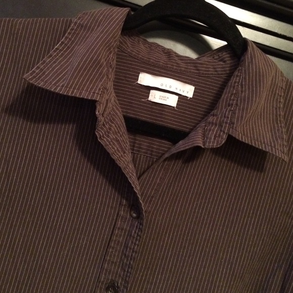 Old Navy brown pinstriped button up top, Lg