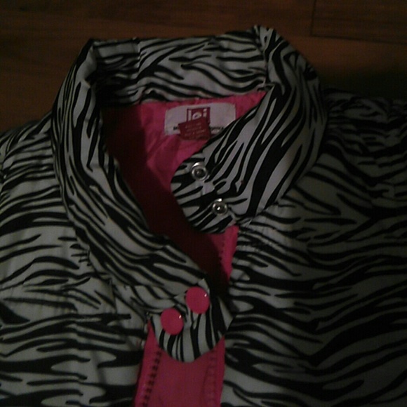 Zebra print Vest - Picture 2 of 3