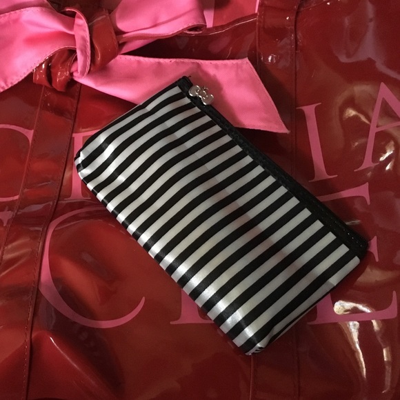 Makeup bag - Picture 3 of 6