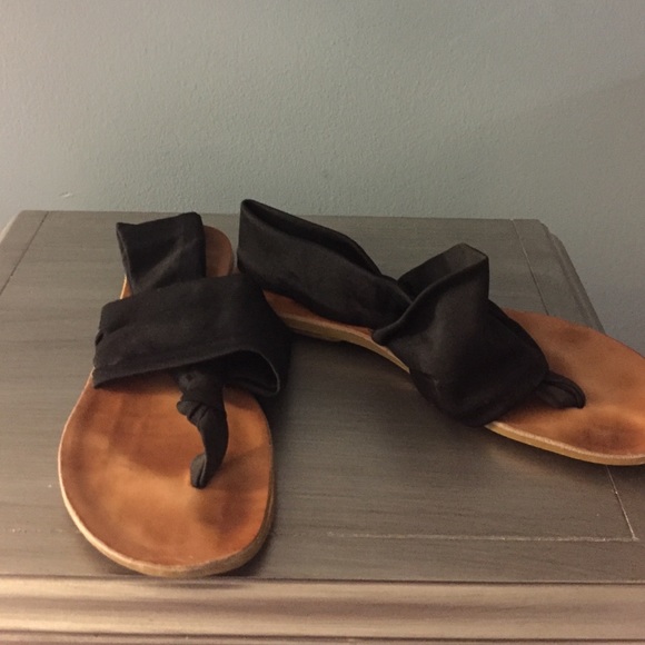 Dirty Laundry sandals
