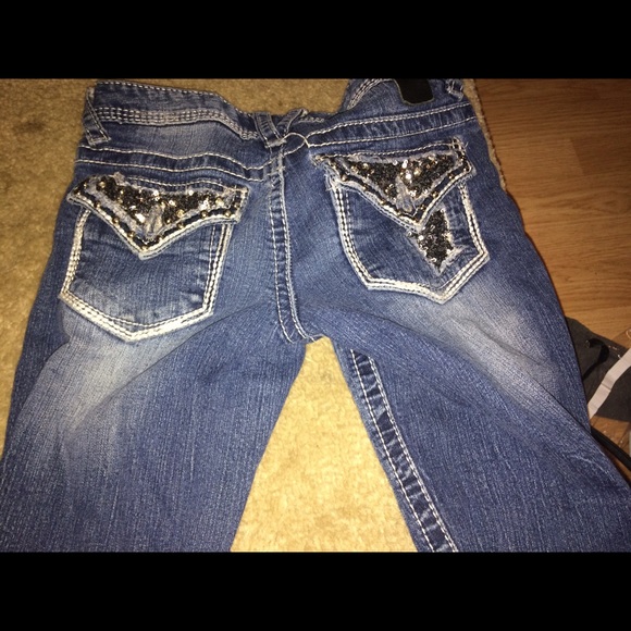 Jeans - Picture 2 of 2