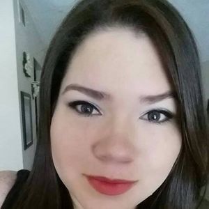 Meet your Posher, Julissa