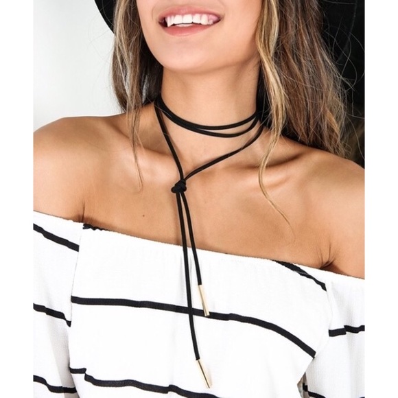 Black Vegan Suede Choker - Picture 4 of 4