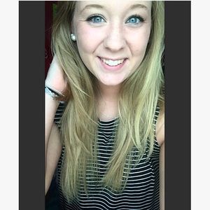 Meet your Posher, Abby