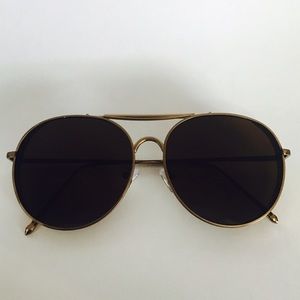 Modern metal aviator sunnies