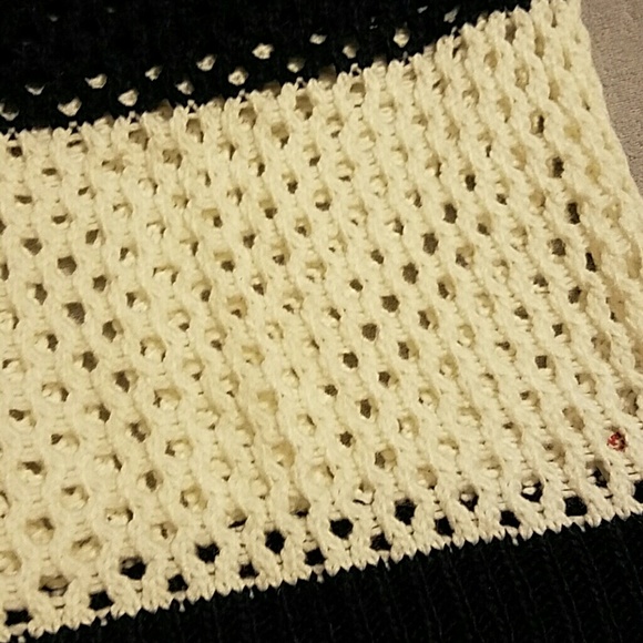 Arizona Sweater - Picture 3 of 3