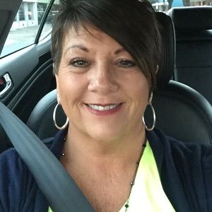 Meet your Posher, Lisa