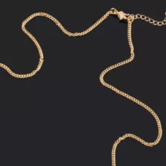 Gold triangle necklace - Picture 3 of 5