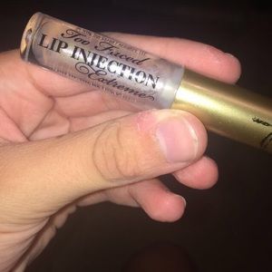 too faced lip plumper gloss