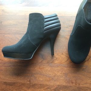 Kenneth Cole Black Suede and Leather Heel Booties