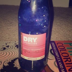 Calming bottle, pretty shakable