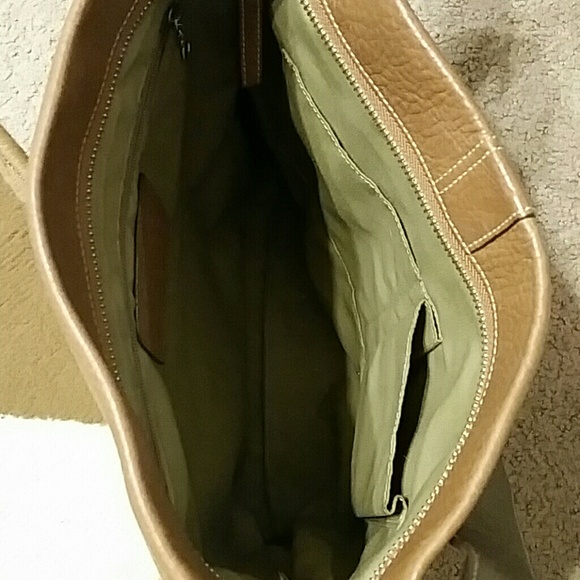 **REDUCED** Coach leather crossbdy - Picture 3 of 4