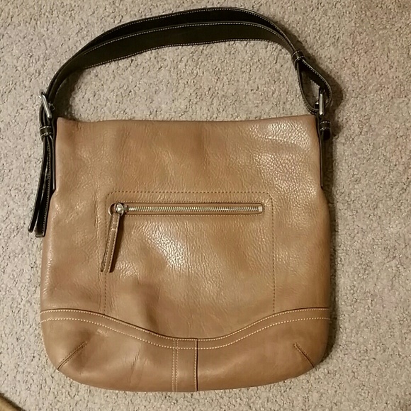 **REDUCED** Coach leather crossbdy - Picture 4 of 4