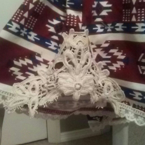Aztec print drawstring shorts - Picture 2 of 3