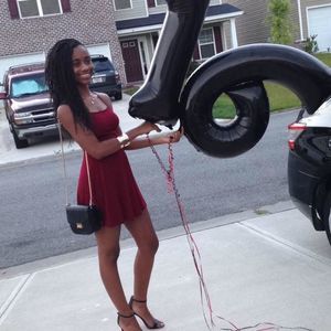 Meet your Posher, Malaika