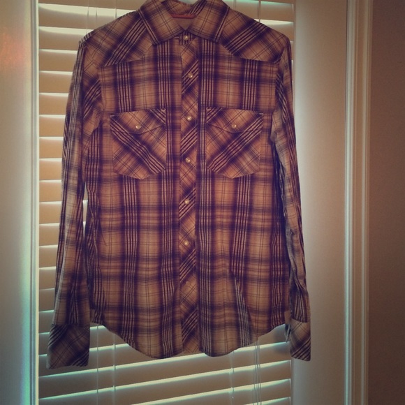 Banana Republic Pearl Snap