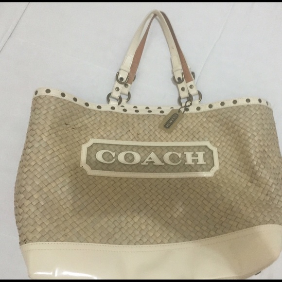 COACH STRAW BEACH BAG ( authentic)