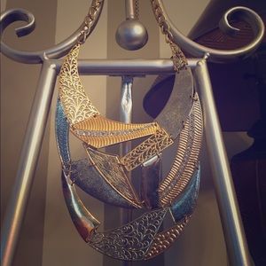 Retro-modern necklace