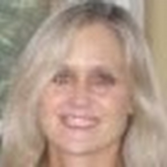 Meet your Posher, Pam - Picture 1 of 1