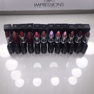 AUTHENTIC BRAND NEW MAC COSMETICS LIPSTICK BUNDLE