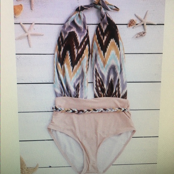 Backless spliced swim suit